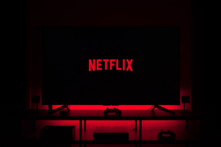 Netflix планирует провести массовые сокращения